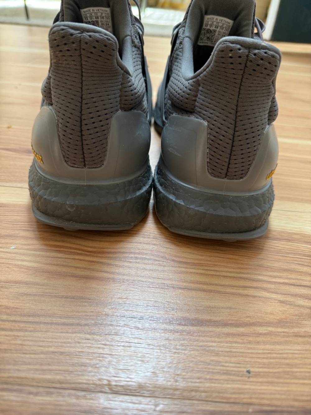 adidas Men’s Dark Gray Knit Sneakers with Yellow tongue patch - Picture 4 of 7
